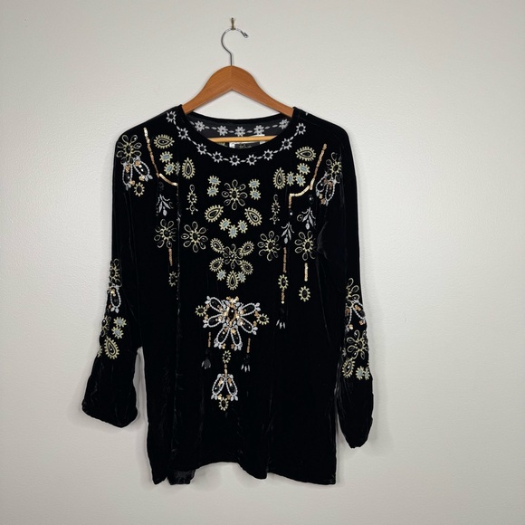 Johnny Was Tops - Biya Johnny Was Embroidered Charlize Bell Sleeves Blouse Brand New NEW small